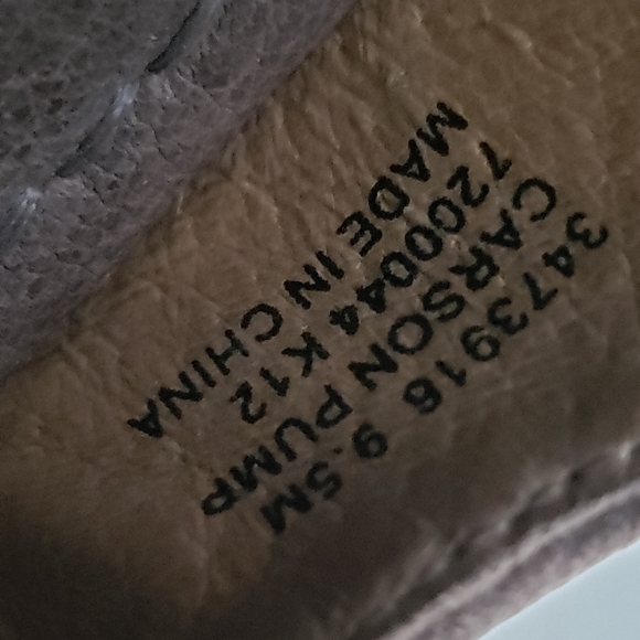 GUC Frye Carson Pumps - Picture 10 of 10